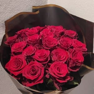 Kırmızı Güllü Buket 1